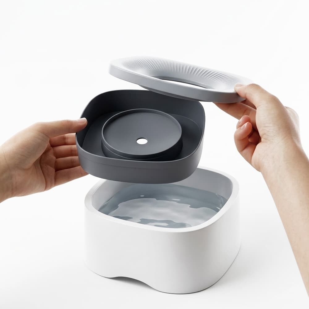 Splash Free Floating Pet Water Bowl gallery 2